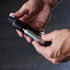 Pistola Traumática + 2x cartuchos CO2 Calibre 0.68