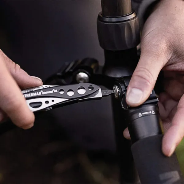 Pinza Multiherramienta SKELETOOL 7 Usos - Imagen 27