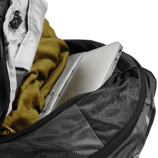 Mochila Trekking Bike Sport Kolina Pro Negra - Imagen 12