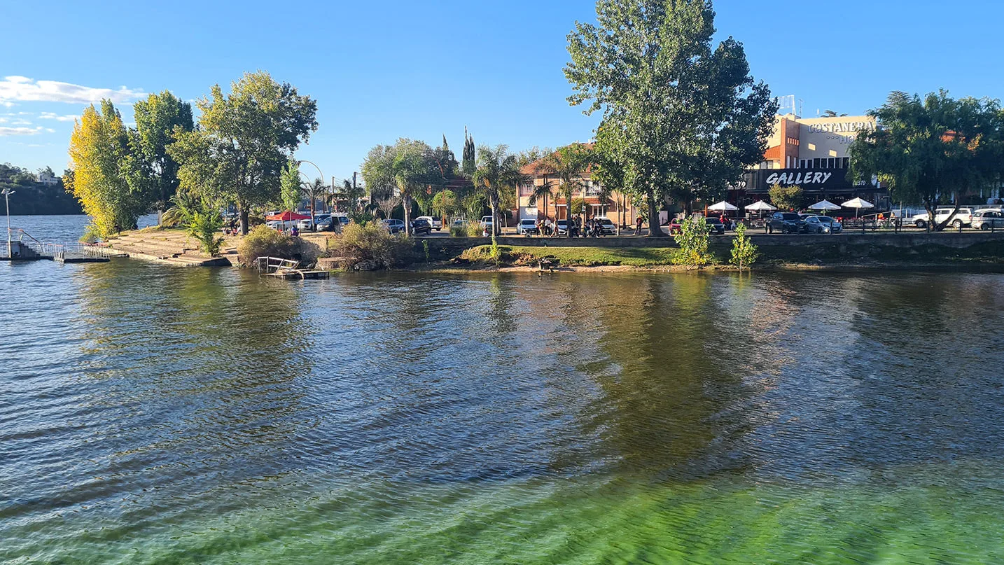 La costanera del dique San Roque